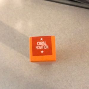 Jeffree Star liquid lipstick Coral Fixation